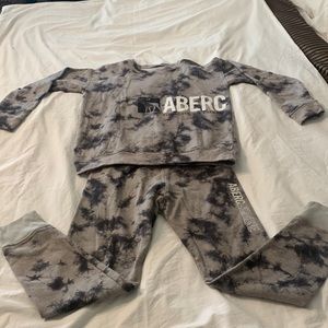 Abercrombie sweatshirt & pants.